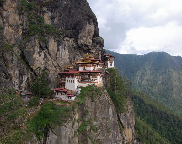Alan Elliott – Bhutan (2009)